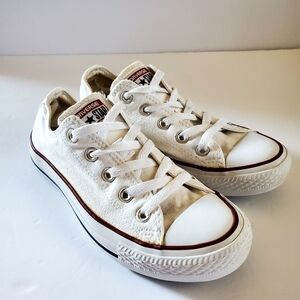 Converse Classic White Sneakers Women's 6 Men's 4